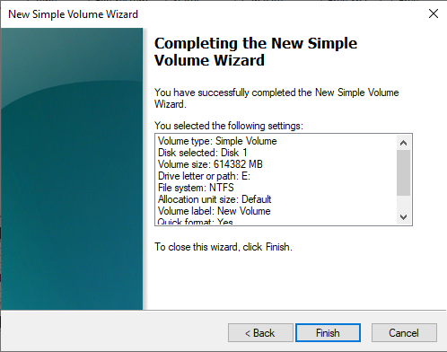 Screenshot of completing the New Simple Volume Wizard.